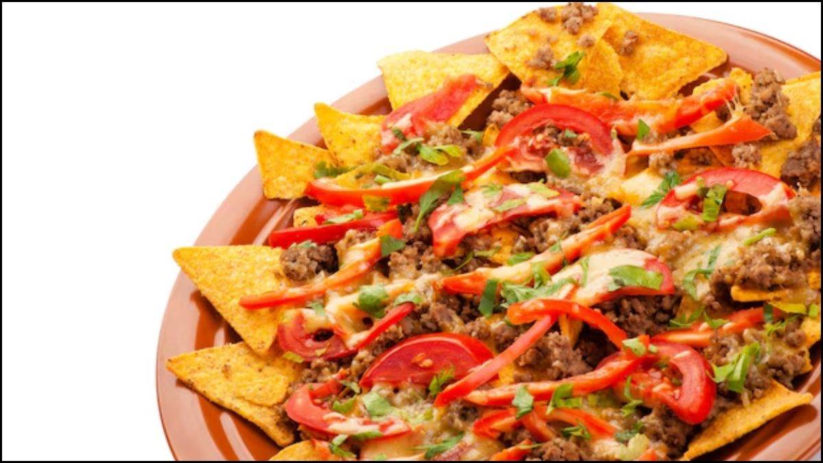 https://www.jagranimages.com/images/newimg/khanakhazana/08_2025-Nachos_Platter.jpg
