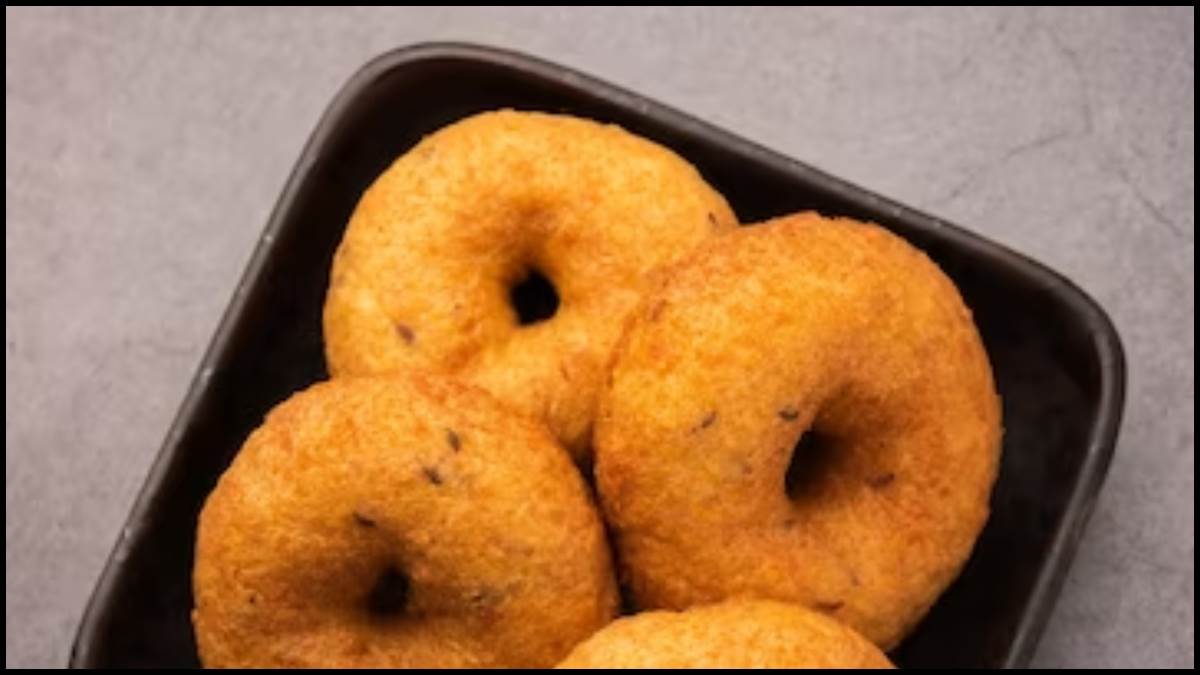 https://www.jagranimages.com/images/newimg/khanakhazana/09_2023-medu-vada.jpg