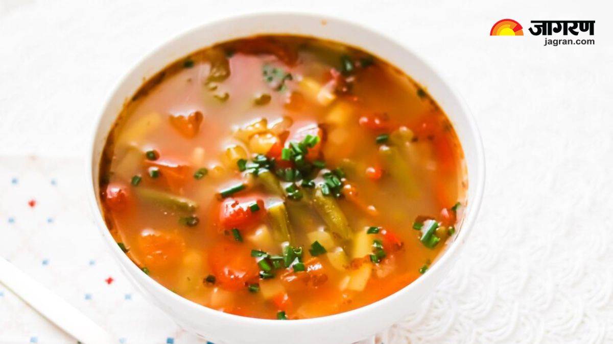 https://www.jagranimages.com/images/newimg/khanakhazana/12_2024-Mix_Veg_Soup.jpg