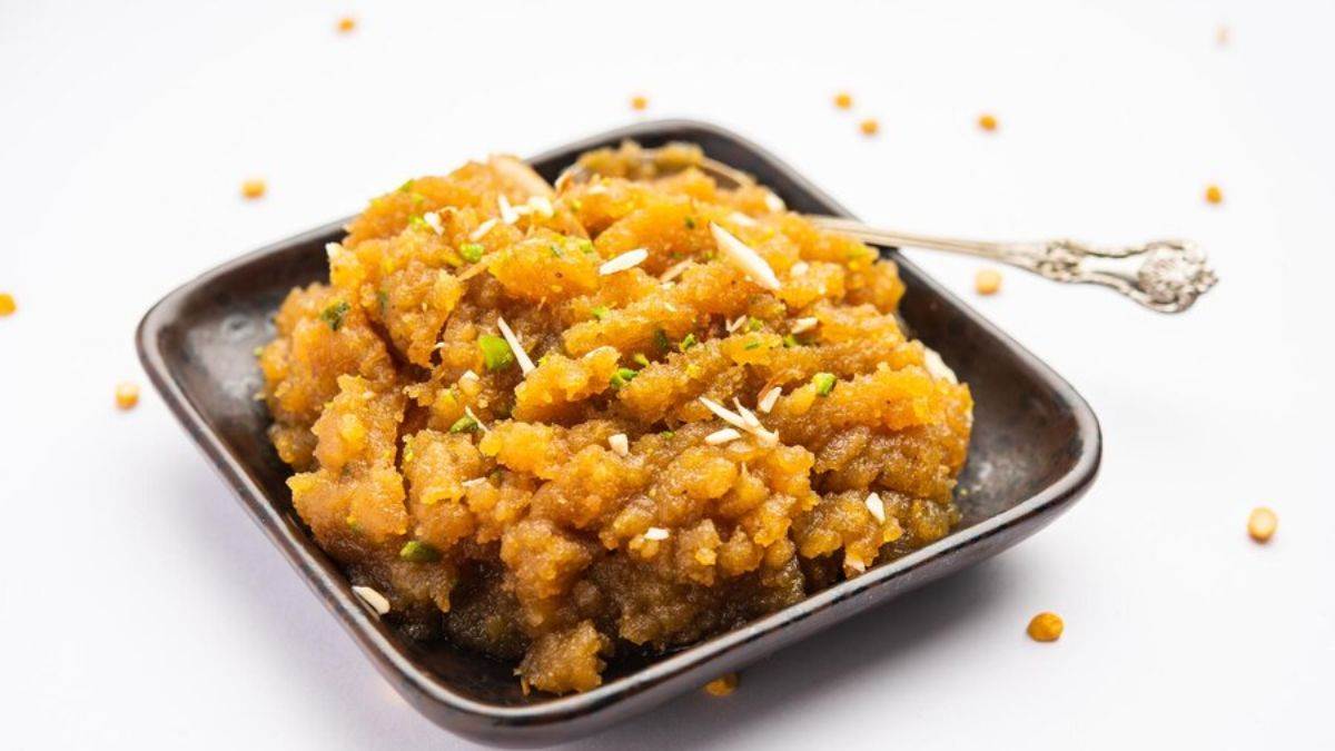 https://www.jagranimages.com/images/newimg/khanakhazana/12_2024-besan_halwa.jpg
