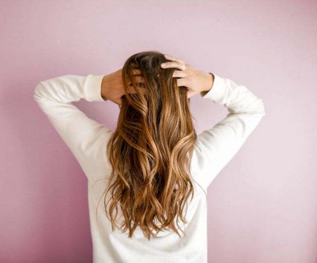 To prevent hair fall it is necessary to massage it properly : बालों को  झड़ने से रोकने के लिए सही तरीके से जरूरी है उसकी मालिश