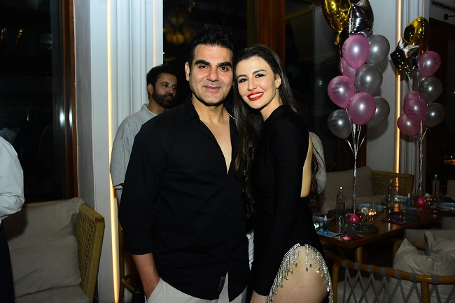 Arbaaz Khan की गर्लफ्रेंड जॉर्जिया एंड्रियानी ने जमकर की पार्टी, देखें वायरल तस्वीरें  