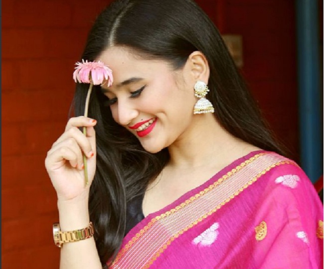 आलिया भट्ट लुक अ लाइक
