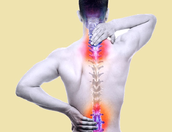 World Spinal Day : पीठ दर्द को न करें नजरअंदाज, इन बातों का रखें ध्यान ...