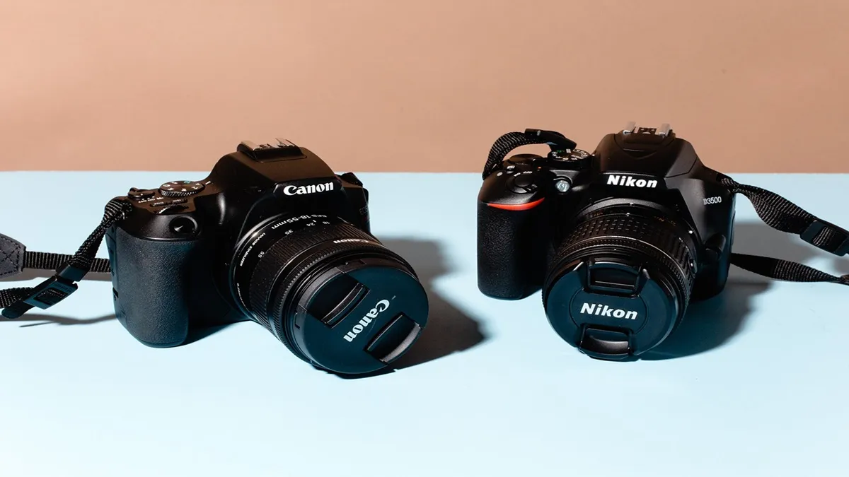 60,000 से कम कीमत में DSLR Camera