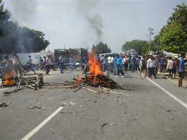 बिहार : छपरा में करंट लगने से तीन वर्षीय मासूम की मौत पर हंगामा