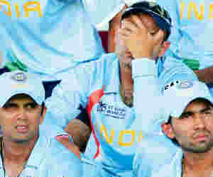 ICC World Cup 2019 : 2007 WC हारने पर भारतीय खिलाड़ियों के घर फेंके गए थे पत्थर, बांग्लादेश ने किया था बाहर