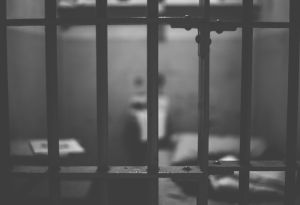 अमेरिका : नौ साल की सौतेली बेटी की गला घोंटकर हत्या करने के लिए भारतवंशी महिला को 22 साल की जेल