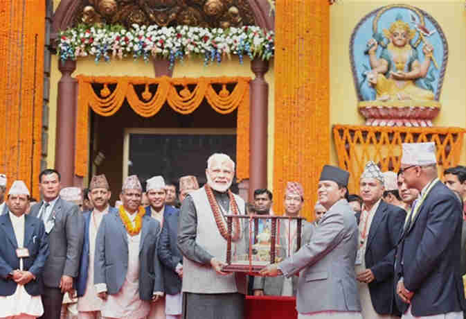 à¤¨à¥‡à¤ªà¤¾à¤² à¤•à¥‡ à¤¸à¤¬à¤¸à¥‡ à¤ªà¥à¤°à¤¸à¤¿à¤¦à¥à¤§ à¤®à¤‚à¤¦à¤¿à¤° à¤ªà¤¶à¥à¤ªà¤¤à¤¿à¤¨à¤¾à¤¥ à¤®à¥‡à¤‚ à¤®à¥‹à¤¦à¥€ à¤¨à¥‡ à¤•à¥€ à¤ªà¥‚à¤œà¤¾