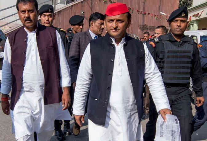 'हमारा गठबंधन महामिलावट का नहीं महापरिवर्तन का है' : अखिलेश