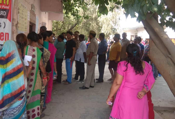 Lok Sabha Elections 2019 6th Phase Allahabad Phulpur Final Update : इलाहाबाद में 50.58 तो फूलपुर में 51.38 प्रतिशत पड़े वाेट