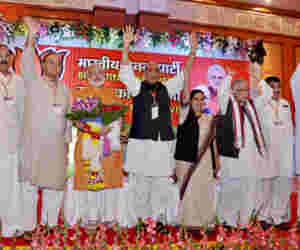बीजेपी राष्ट्रीय कार्यकारिणी की बैठक आज, तैयार हो सकता सवर्णों-दलितों को खुश करने का प्लान