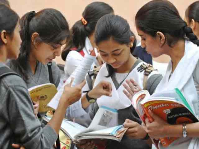 नेक्स्ट क्लास के लिए चाहिए 25 परसेंट