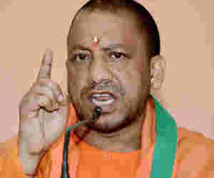 अगस्ता वेस्टलैंड केस : मिसेज गांधी का नाम आने पर सीएम योगी बोले, राहुल गांधी को देश से माफी मांगनी चाहिए