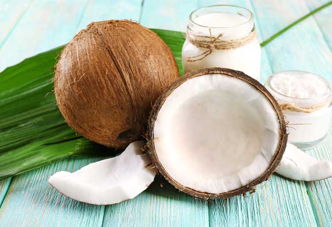 इस गर्मी ट्राइ करें नारियल पानी से बने ये चार ड्रिंक