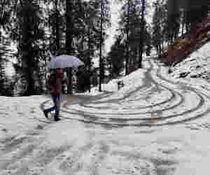 मौसम : उत्तर में वेस्टर्न डिस्टर्बेंस तो दक्षिण में शीत मानसून, बारिश बर्फबारी से बढ़ेगी ठंडक