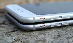 फोल्डिंग स्क्रीन वाला iPhone लाने की तैयारी में ऐपल! जो बदल सकेगा बिग स्क्रीन टेबलेट में