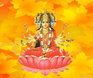 प्रत्येक देवी-देवता के लिए अलग होते हैं गायत्री मंत्र, इन्हें जपने से जल्द होते हैं प्रसन्न