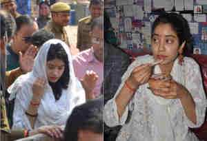 तस्वीरें: जाह्नवी कपूर ने वाराणसी की गलियों में घूमकर मनाया 22वां बर्थडे, चाट-बतासे खाते आईं नजर