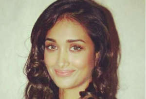 Jiah Khan Birth Anniversary: बाॅलीवुड में नाम बदल कर सिर्फ 3 फिल्में की, ये एक्ट्रेस भी कम उम्र में चल बसीं
