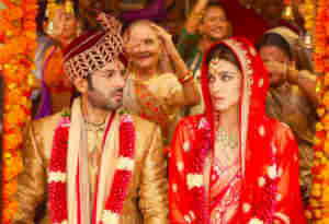 Box Office Collection: 'लुका-छुपी' खेल कर कार्तिक ने पहले दिन कमाए इतने, तोड़ा अपना ही रिकाॅर्ड