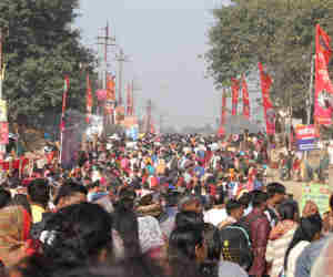 प्रयागराज कुंभ 2019 : आखिरी स्नान पर्व पर आज संगम में एक करोड़ श्रद्धालुआें के स्नान का अनुमान