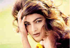 बर्थ डे स्पेशल : ममता कुलकर्णी का फिल्मी करियर इस वजह से अचानक हुआ खत्म, इन विवादों ने कभी नहीं छोडा़ पीछा