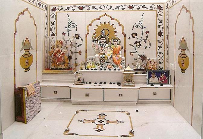 घर में है मंदिर तो इन 9 बातों का रखें खयाल, नहीं तो कुपित होंगे देवता