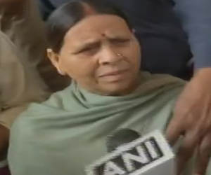 मोदी से फिर पीएम बनने को कह रहे मुलायम सिंह की उम्र पर समधन राबड़ी ने किया ये अनोखा कमेंट