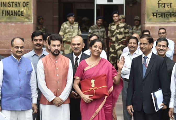 Union Budget 2019 Key Highlights : मोदी सरकार 2.0 का पहला बजट पेश, पेट्रोल पर प्रति लीटर एक रुपया बढ़ा सेस