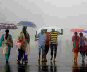 रक्षाबंधन में भीगे-भीगे मौसम में बंधेगी राखी, कहीं होगी भारी बारिश तो कहीं सिर्फ बूंदाबांदी