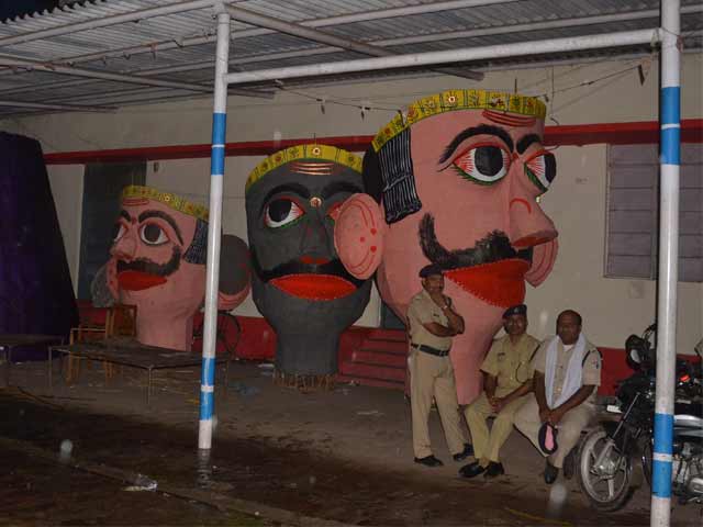 नाभि में तीर लगते ही 'रावण' निष्प्राण