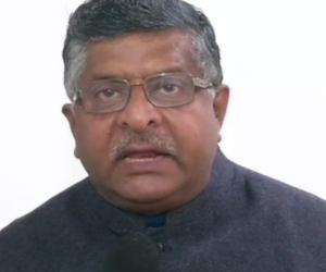 रविशंकर प्रसाद बोले, अमित शाह के लिए परमीशन न देना शर्मनाक, कुछ दिन पहले वहीं उतरा था ममता बनर्जी का हेलीकाॅप्टर
