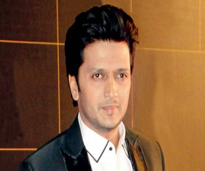 #MeToo भूषण कुमार पर उत्पीड़न के आरोपों के बीच रितेश देशमुख बनें टीसीरीज की फिल्म का हिस्सा