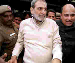 1984 के सिख विरोधी दंगे मामले में सज्जन कुमार दोषी करार, हार्इकोर्ट ने सुनार्इ उम्रकैद की सजा