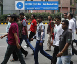 लोगों को SBI की देशभक्ति पर सबसे ज्यादा भरोसा, जानें किस ब्रांड की देशभक्ति पर कितना भरोसा