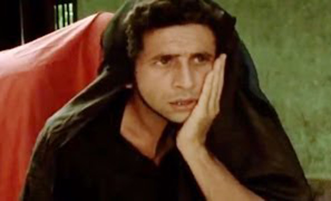 Jaane Bhi Do Yaaro scenes ये हैं कुंदन शाह निर्देशित फिल्म जाने भी दो यारों के पांच सीन
