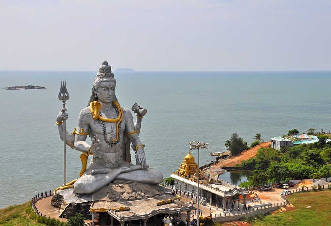 Shravan 2019: इसलिए भगवान शिव को प्रिय है यह मास, कथा व पूजा विधि की पूरी जानकारी
