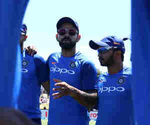 Ind vs Aus : वर्ल्ड कप से पहले आखिरी सीरीज के लिए टीम इंडिया में इन 15 खिलाड़ियों का हुअा चयन