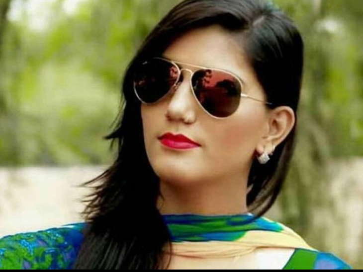 Sapna Chowdhary Tattoo हरयण क सपन चधर क हथ पर कसक नम क ह टट यह दख उस टट क तसवर #27 Sapna Chowdhary Tattoo हरयण क सपन चधर क हथ पर कसक नम क ह टट यह दख उस टट क तसवर