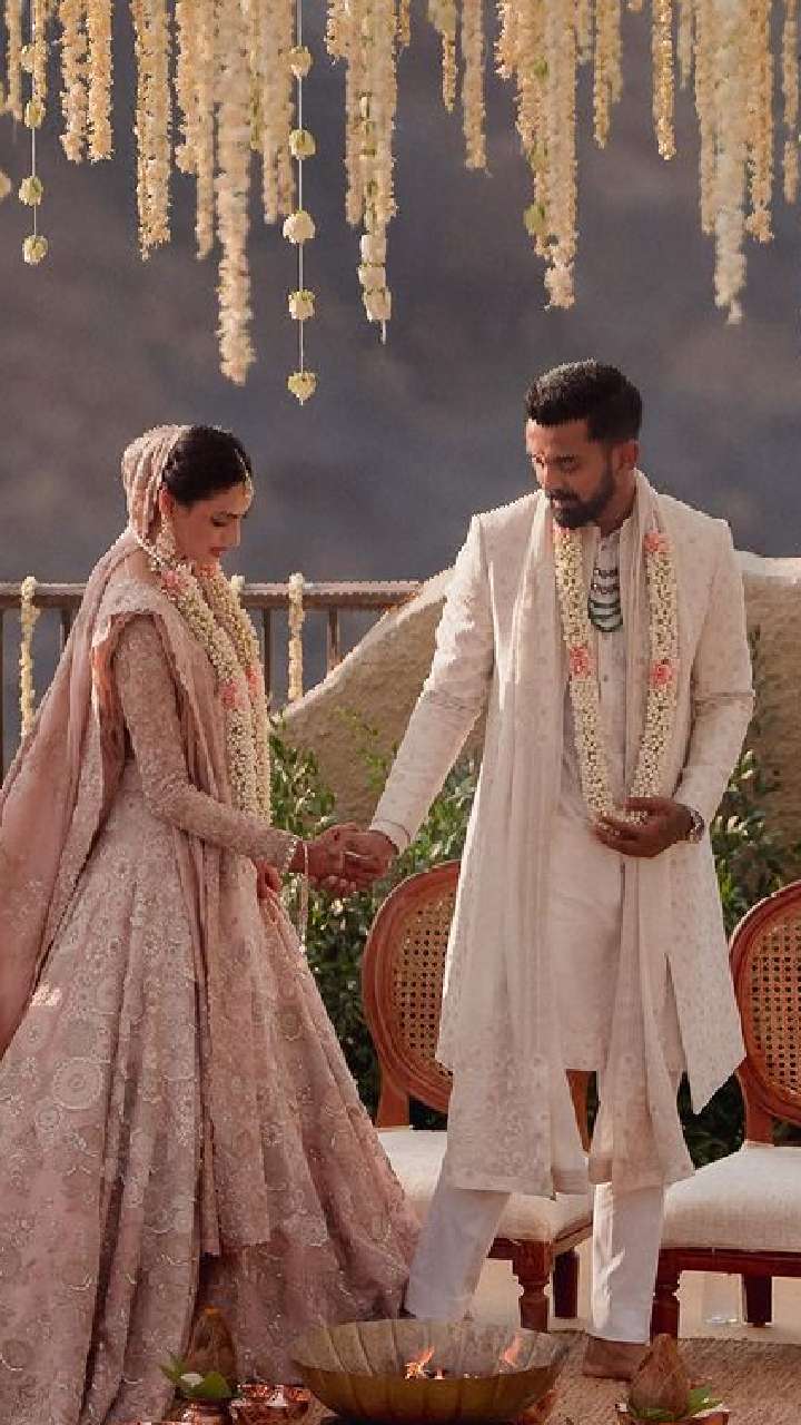 एक दूजे के हुए अथिया शेट्टी और केएल राहुल, देखें शादी की खूबसूरत तस्वीरें