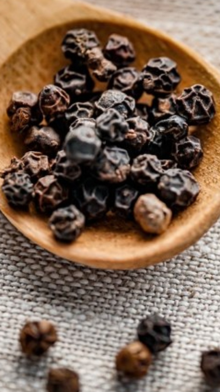 Black Pepper Eating Advantages and Disadvantages