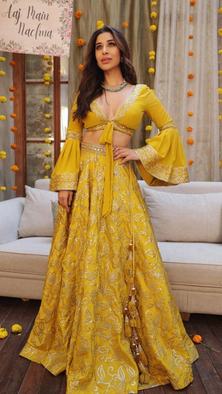 Sophie Choudry gorgeous lehengas are perfect for wedding season see her  lehenga collection