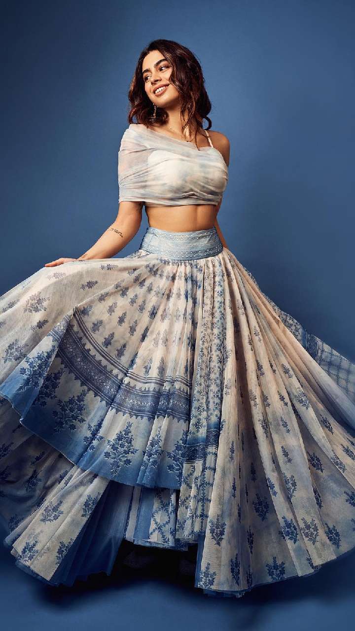 Khushi Kapoor के ये 8 लहंगे फेस्टिव लुक में डाल देंगे जान । Khushi Kapoor Lehenga looks for festival