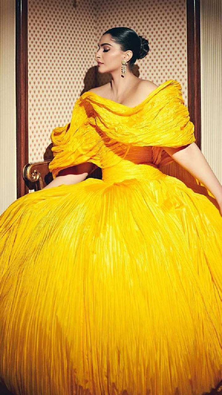 Sonam Kapoor के बेहतरीन फैशन सेंस के दीवाने हो जाएंगे आप