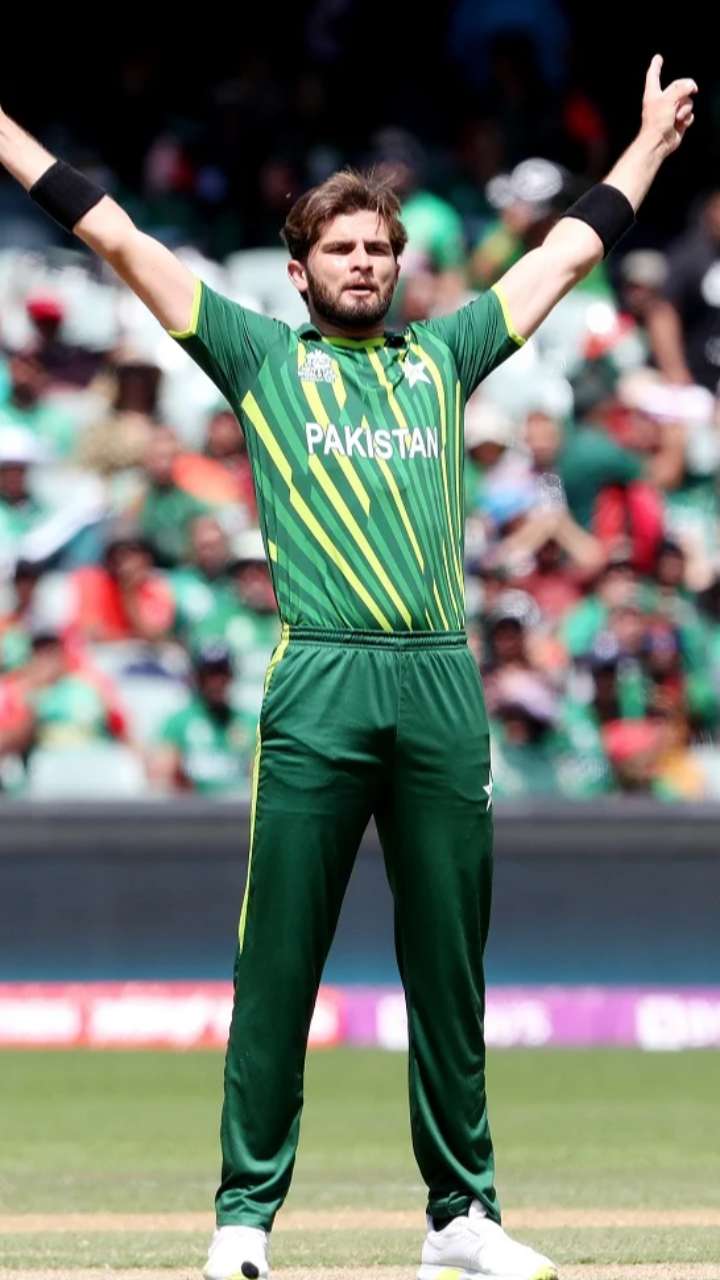 शाहीन अफरीदी बने नंबर 1 गेंदबाज, बाबर पर मंडरा रहा है खतरा