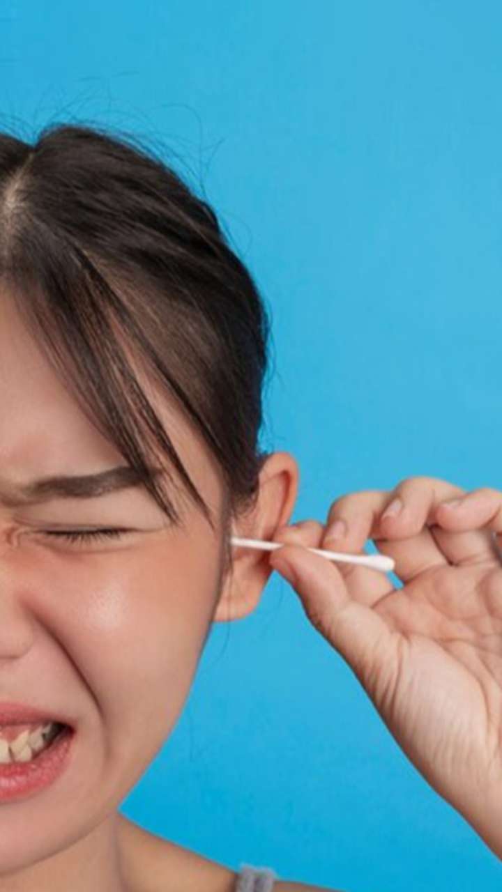 कान का मैल कैसे निकाले? घरेलू उपाय