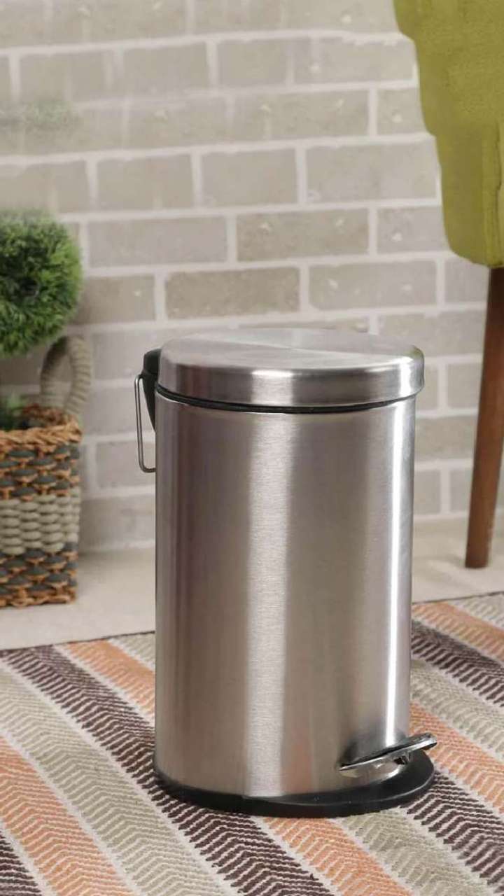 किस दिशा में रखना चाहिए डस्टबिन?। Dustbin Rules