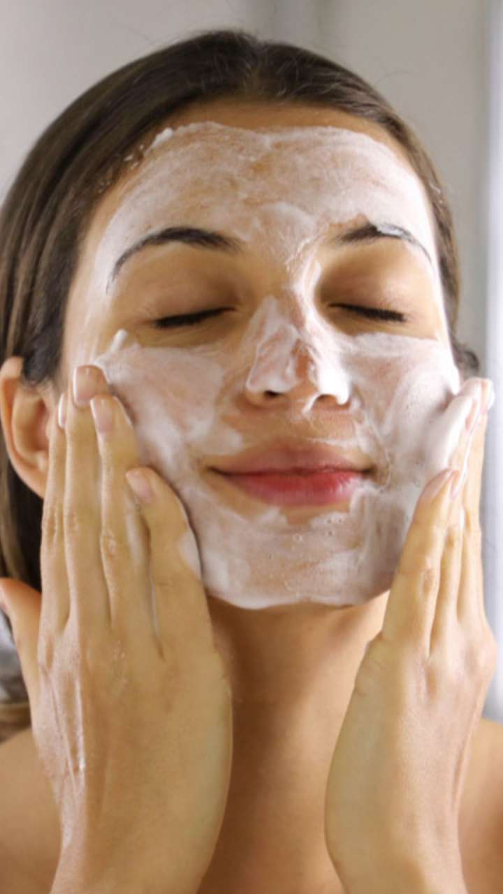 साबुन से चेहरा धोने से क्या होता है?