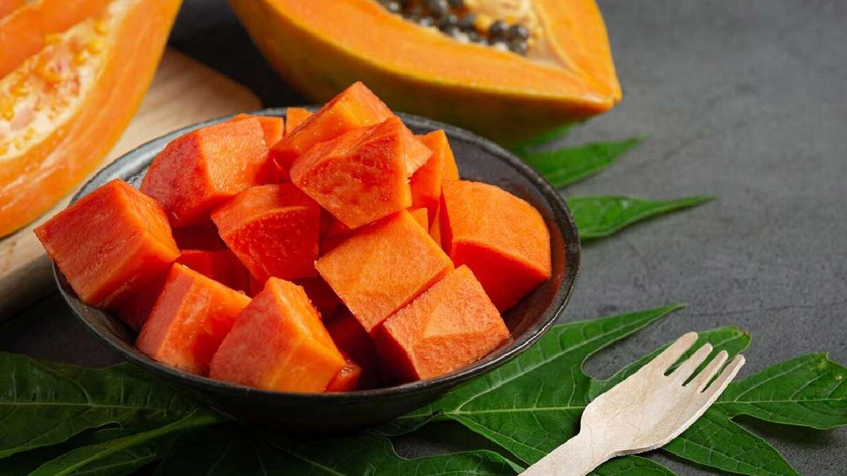 पपीता खाने से पेट रहता है चकाचक